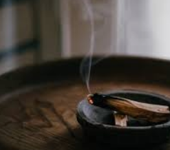 聖木與檀香香精油美國製（預購產品）